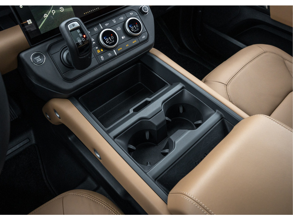 Land Rover Defender 110 P300e 110 X-Dynamic HSE - 21