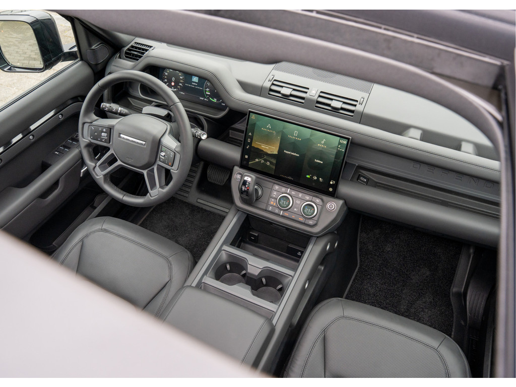 Land Rover Defender 110 P300e 110 X-Dynamic HSE - 14