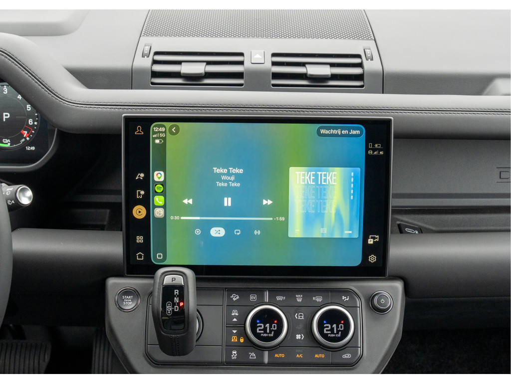 Land Rover Defender 110 P300e 110 X-Dynamic HSE - 42