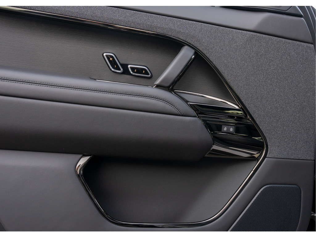 Land Rover Range Rover Sport P550e Autobiography - 17