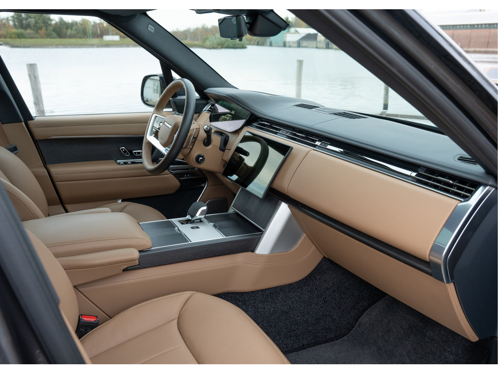 Land Rover Range Rover P550e Autobiography - 14