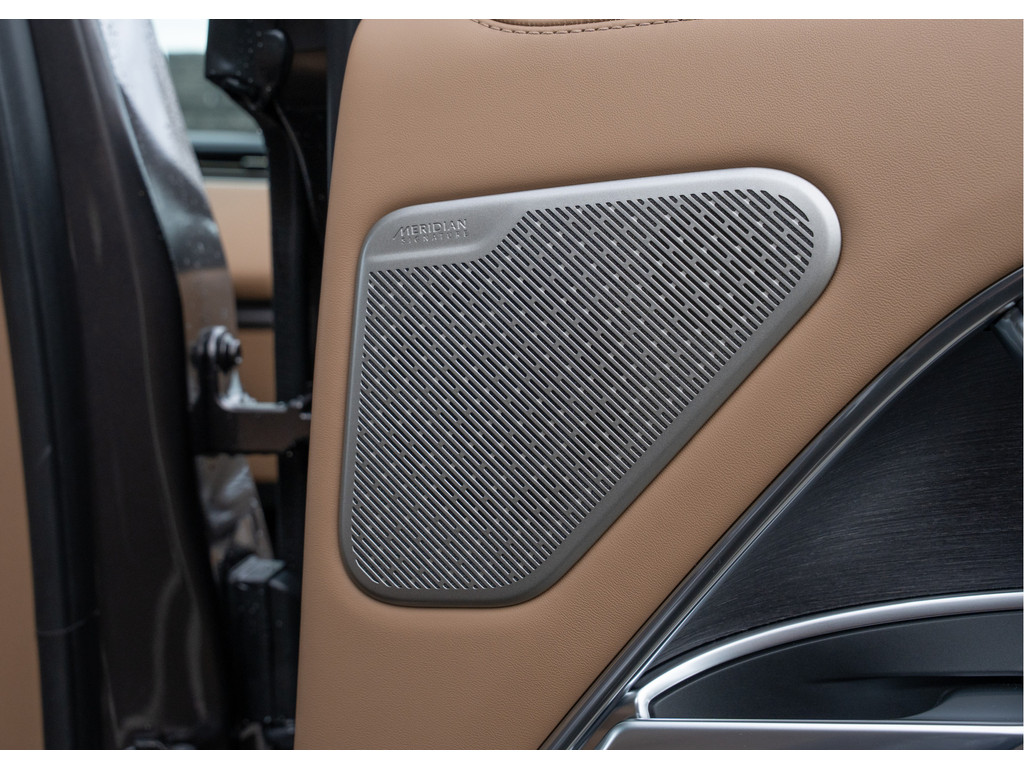 Land Rover Range Rover P550e Autobiography - 24