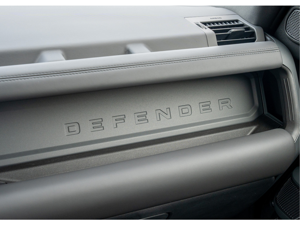 Land Rover Defender P400e 110 X - 24