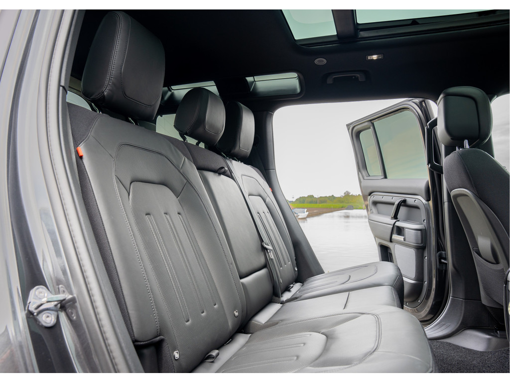 Land Rover Defender P400e 110 X - 28