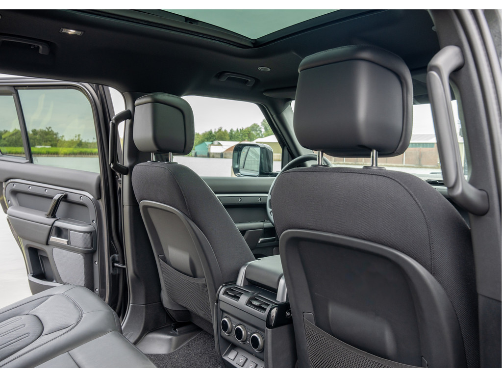 Land Rover Defender P400e 110 X - 29