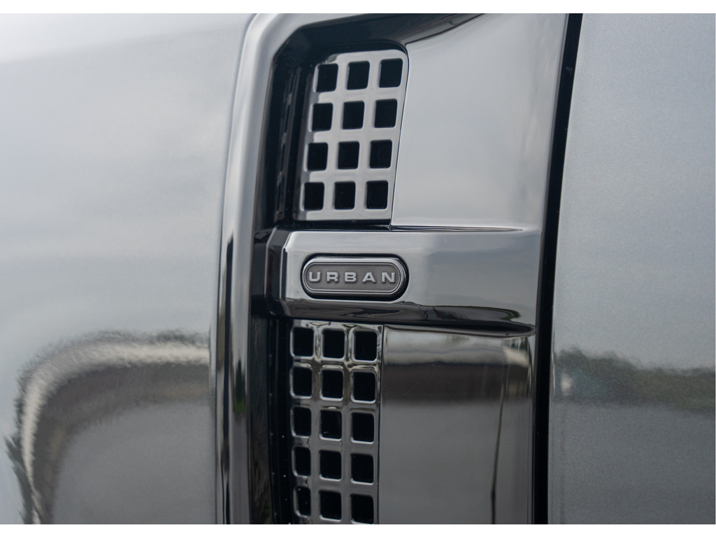 Land Rover Defender P400e 110 X - 46