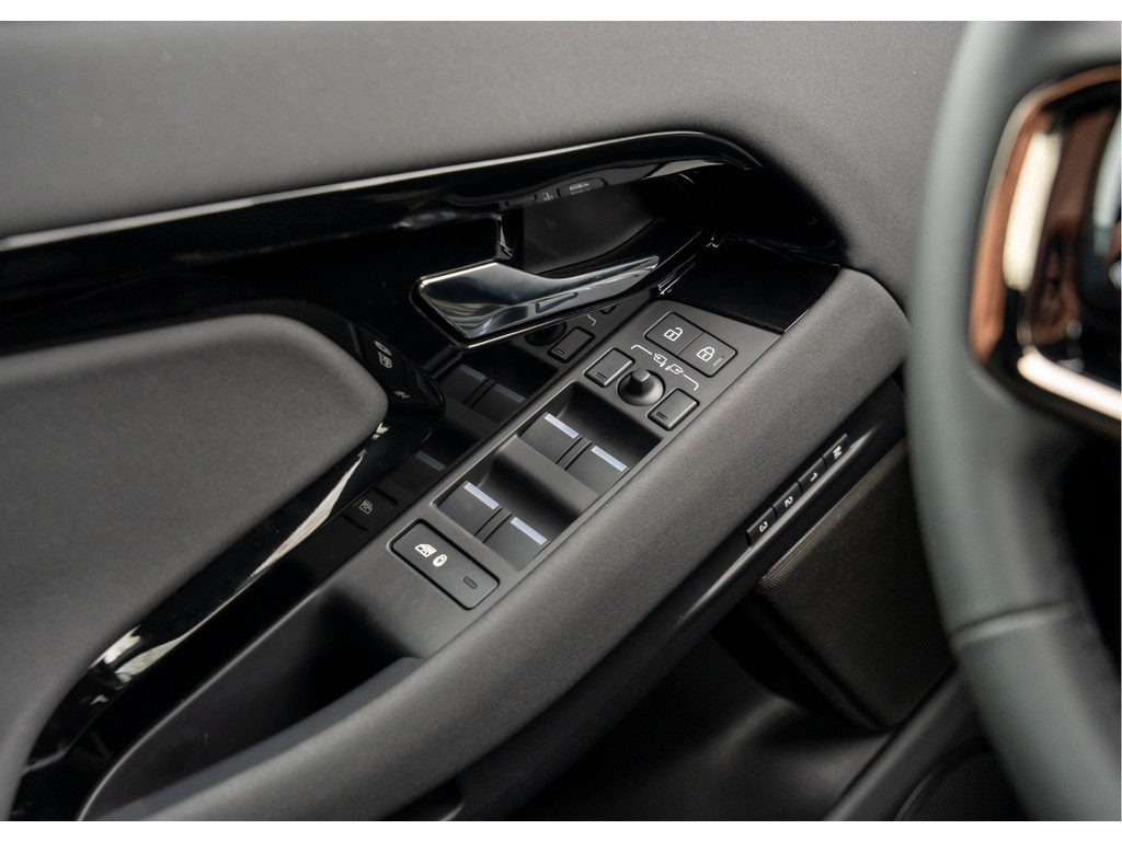Land Rover Range Rover Evoque P270e Dynamic SE - 24