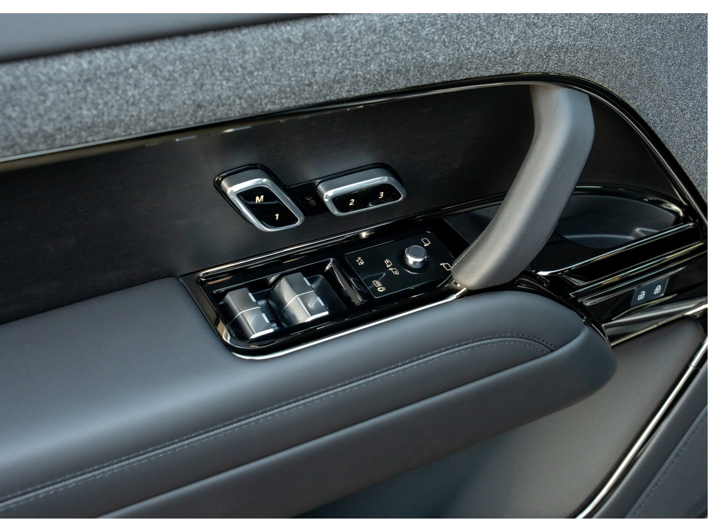 Land Rover Range Rover Sport P550e Autobiography - 32