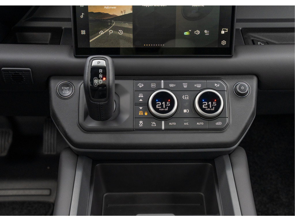 Land Rover Defender 110 P300e X-Dynamic HSE - 27