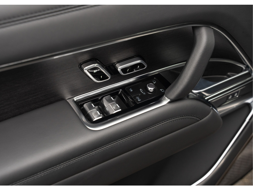 Land Rover Range Rover D350 Autobiography - 14