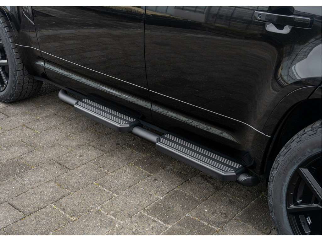 Land Rover Defender 110 P300e 110 X-Dynamic HSE - 47