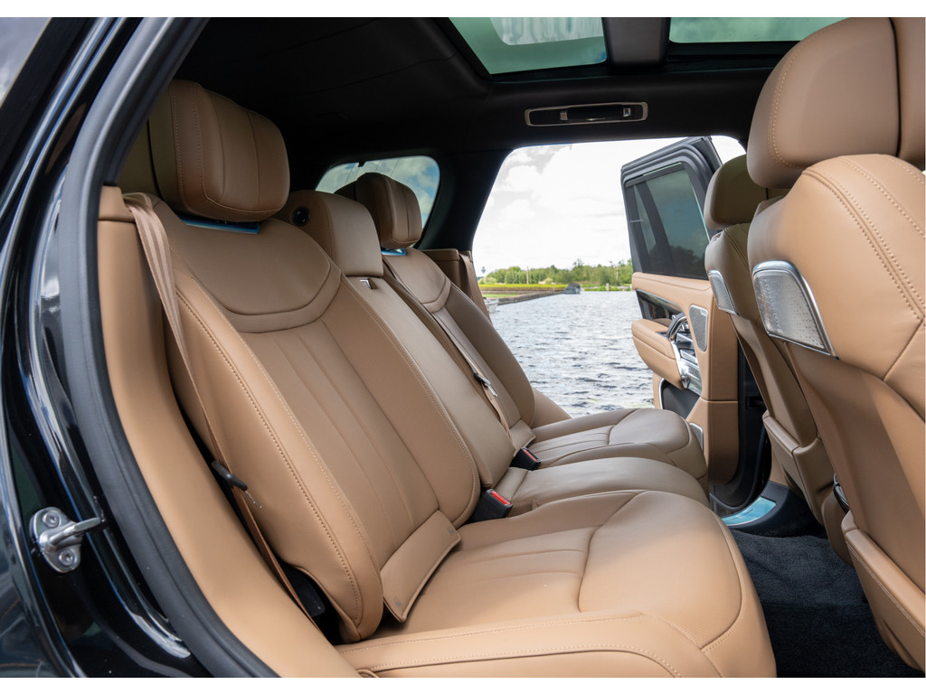 Land Rover Range Rover P550e Autobiography - 22