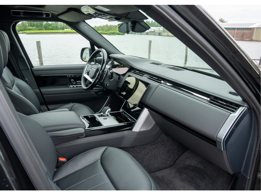 Land Rover Range Rover P460e LWB Autobiography - 13