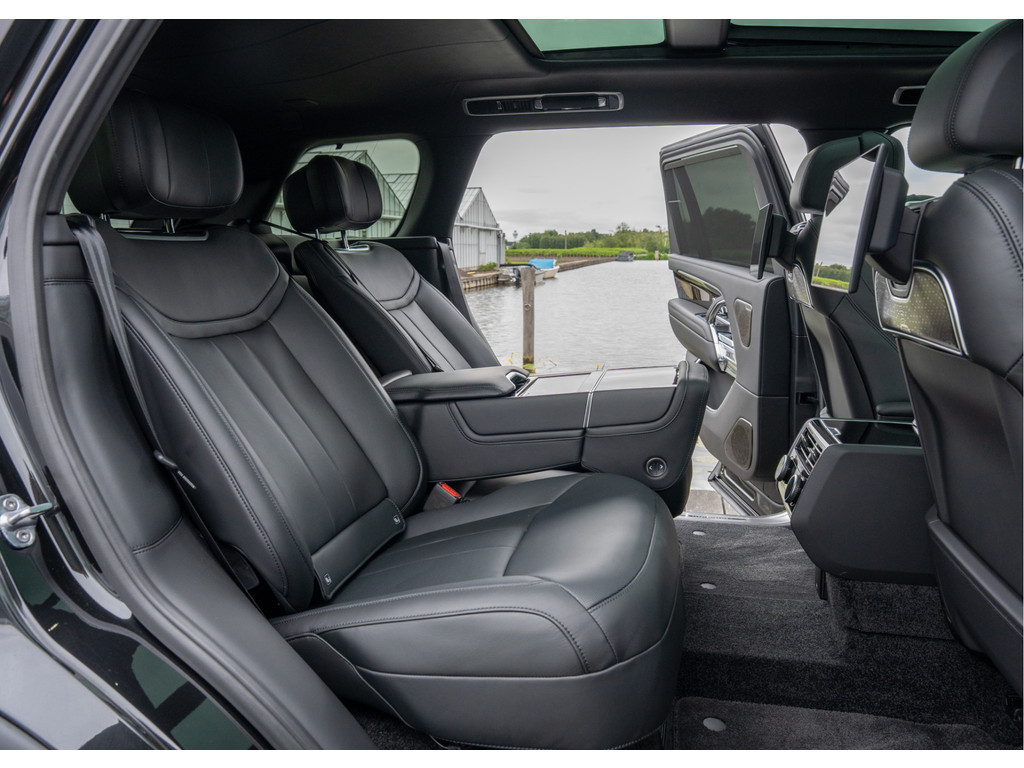 Land Rover Range Rover P460e LWB Autobiography - 26