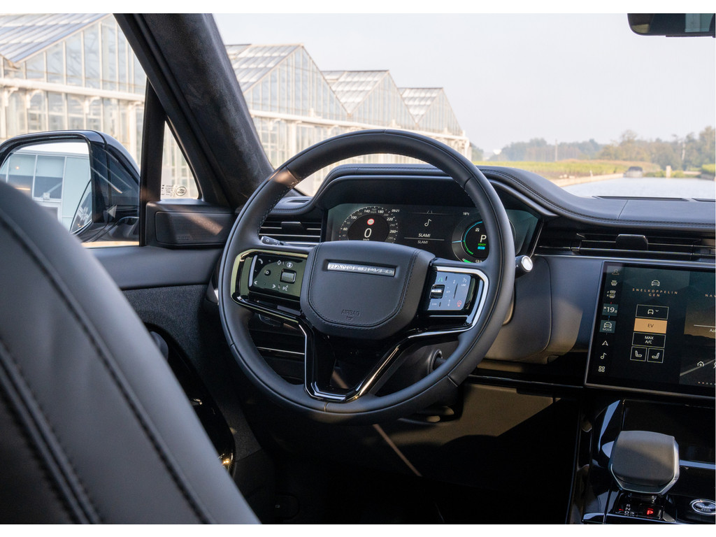 Land Rover Range Rover Sport P550e Autobiography - 24