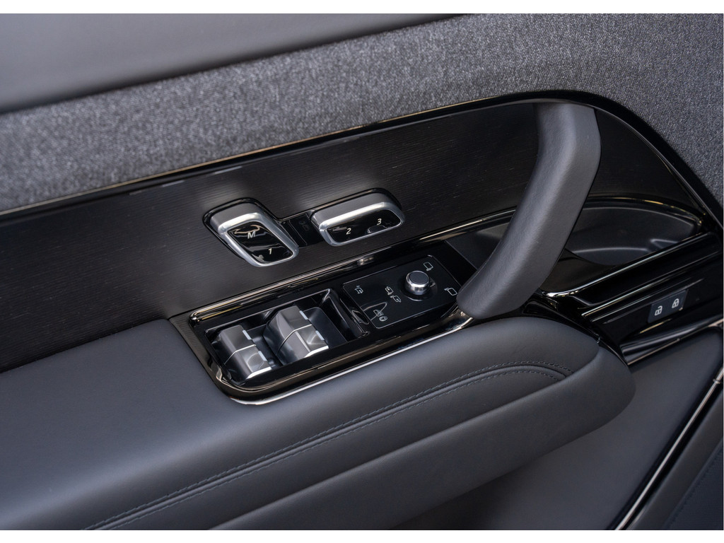 Land Rover Range Rover Sport P550e Autobiography - 34