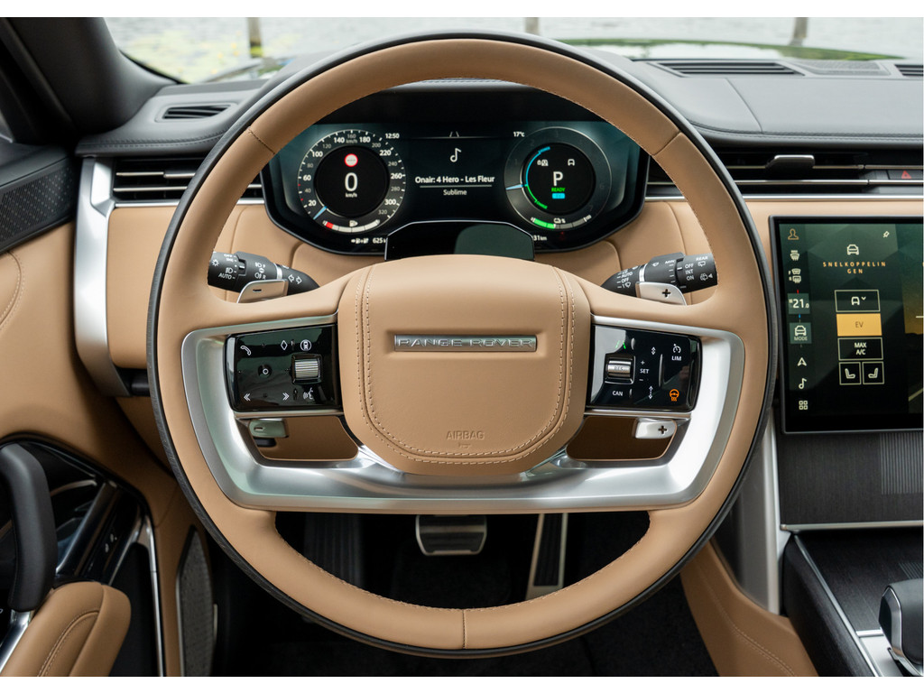 Land Rover Range Rover P550e Autobiography - 16