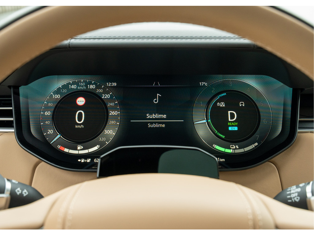 Land Rover Range Rover P550e Autobiography - 17