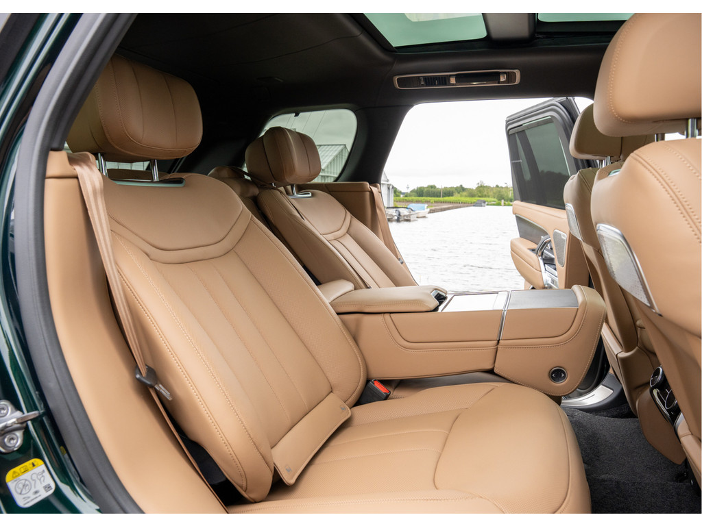 Land Rover Range Rover P550e Autobiography - 24