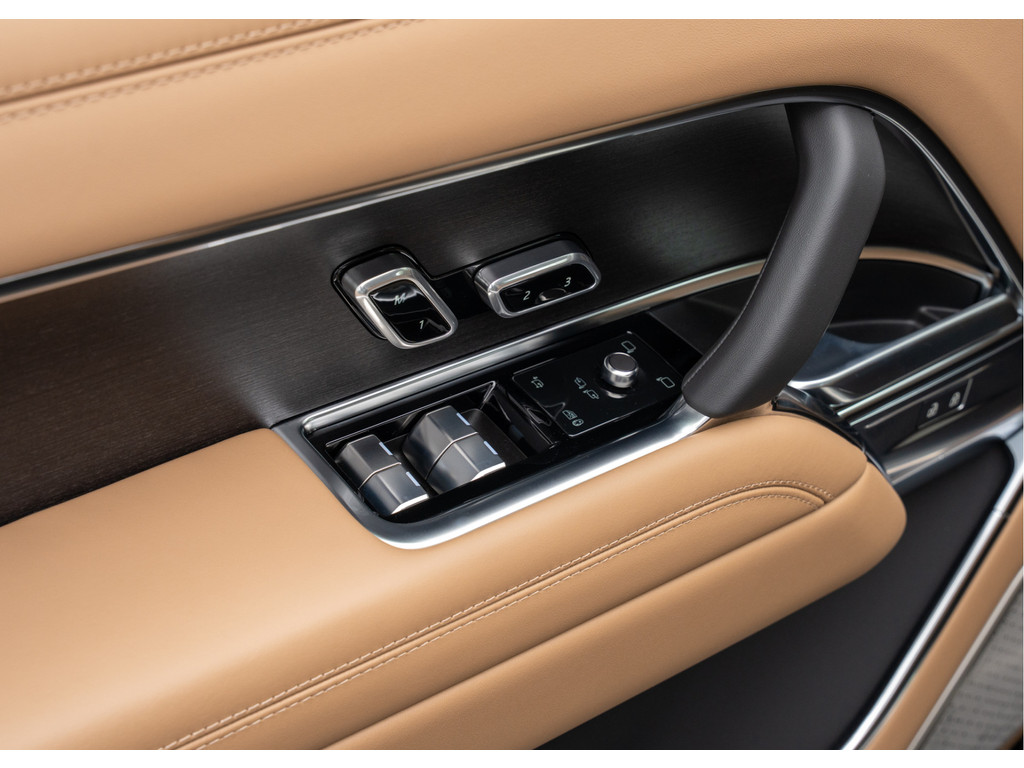 Land Rover Range Rover P550e Autobiography - 30
