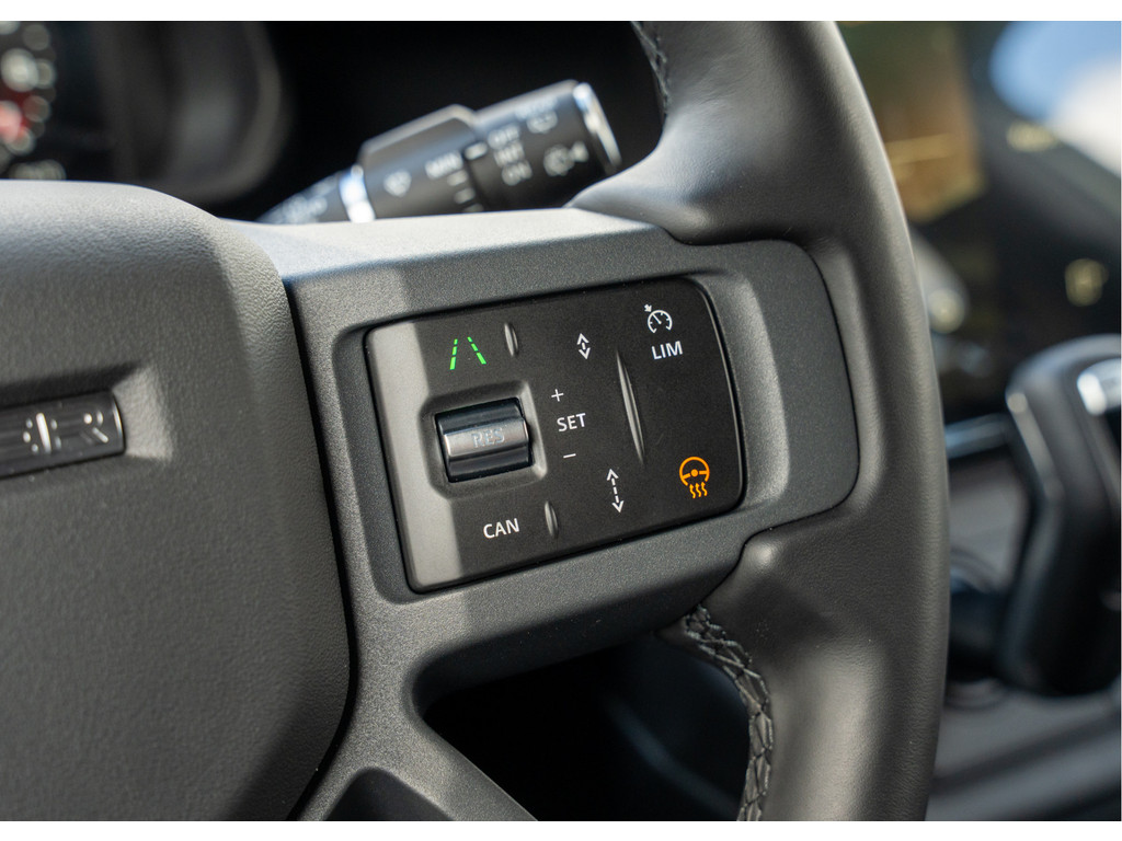 Land Rover Defender 110 P300e 110 X-Dynamic HSE - 19