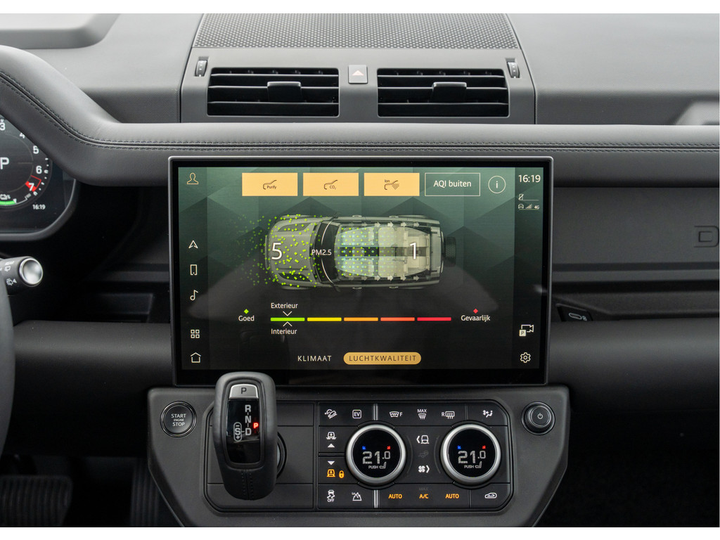 Land Rover Defender 110 P300e 110 X-Dynamic HSE - 28