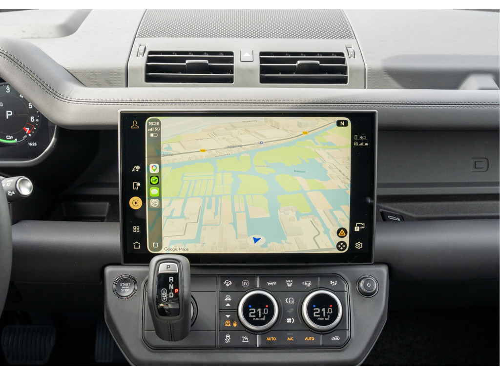 Land Rover Defender 110 P300e 110 X-Dynamic HSE - 32