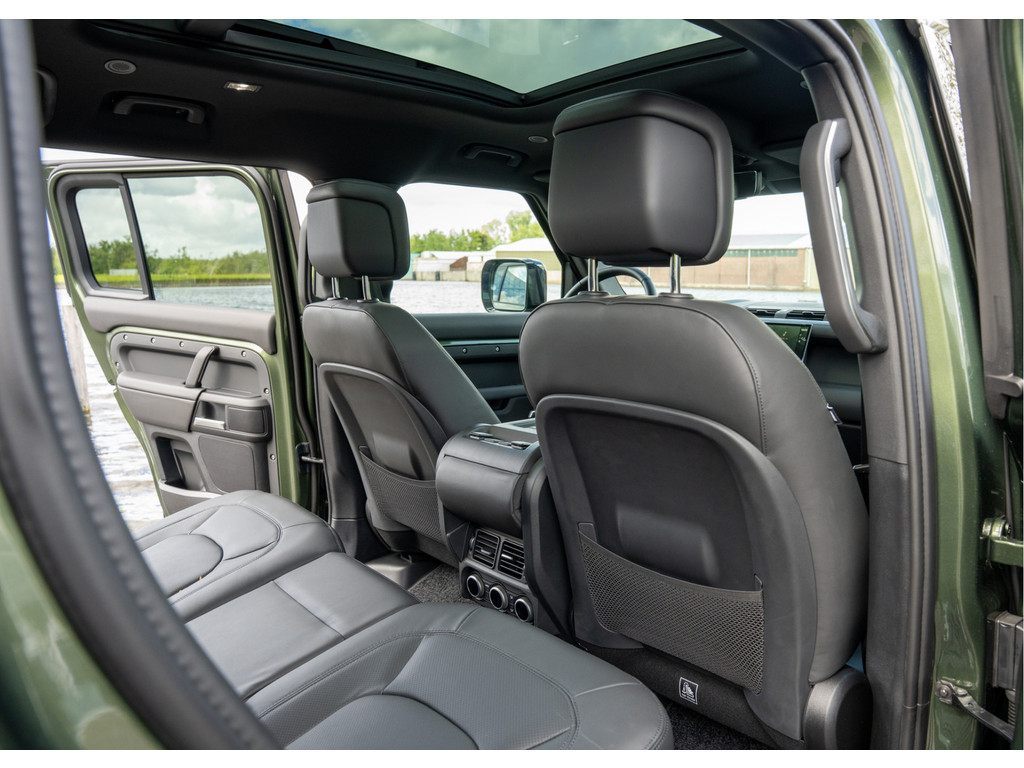 Land Rover Defender 110 P300e 110 X-Dynamic HSE - 42