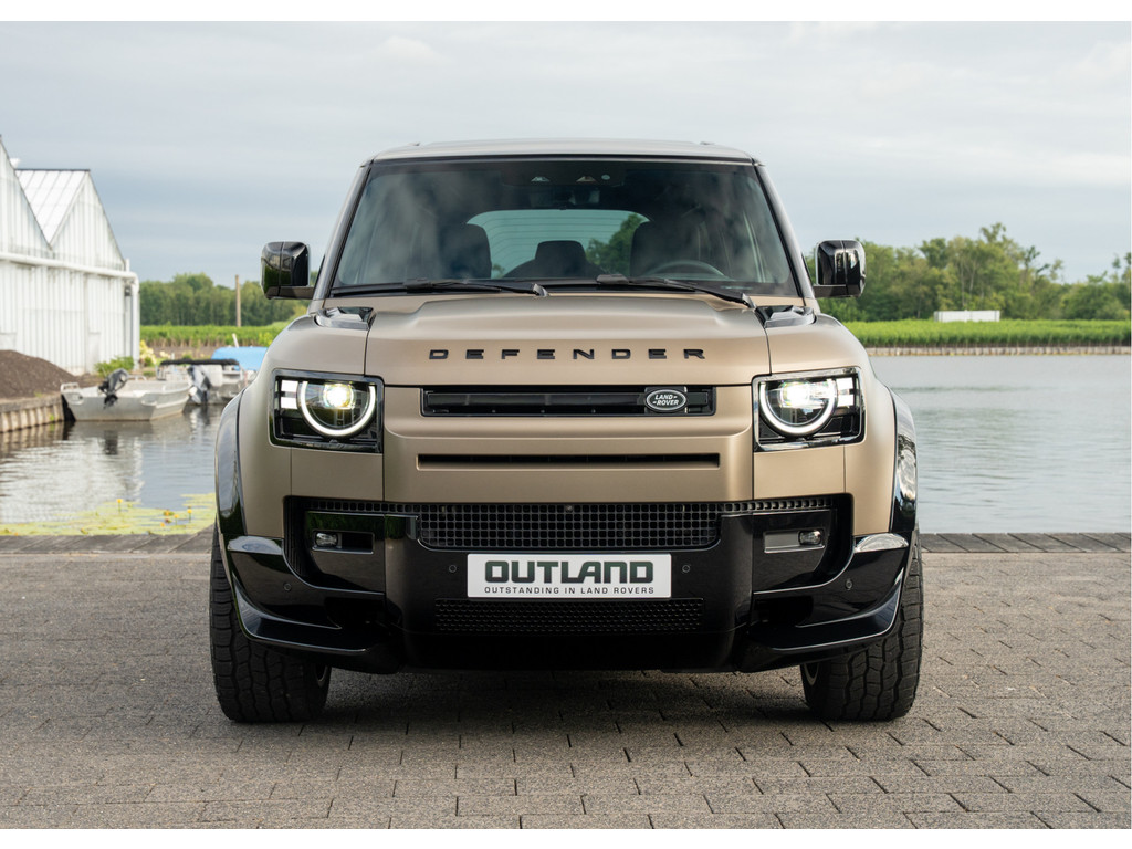 Land Rover Defender 110 P300e 110 X-Dynamic HSE - 11