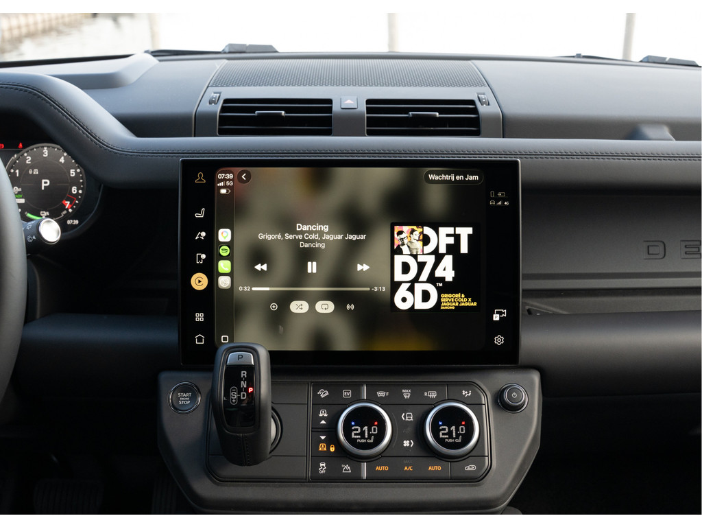 Land Rover Defender 110 P300e 110 X-Dynamic HSE - 46