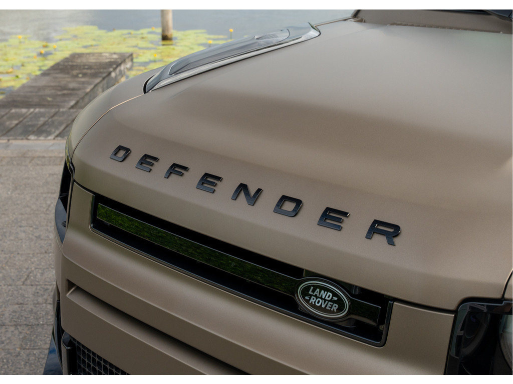 Land Rover Defender 110 P300e 110 X-Dynamic HSE - 7