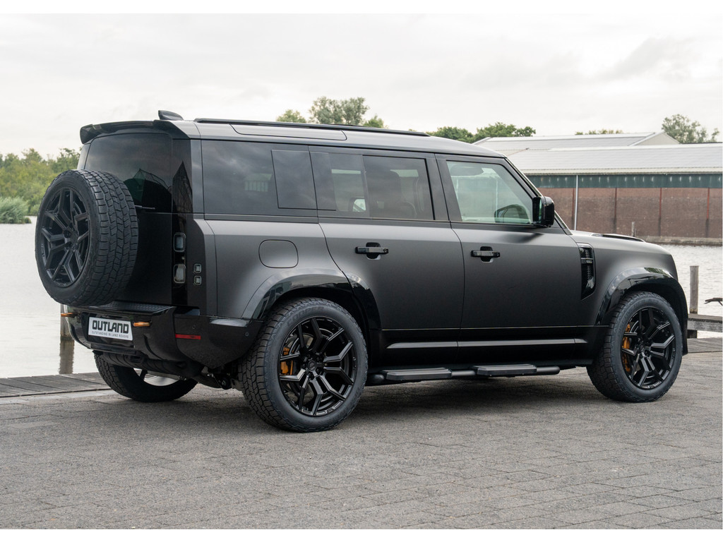 Land Rover Defender 110 P300e 110 X-Dynamic HSE - 16