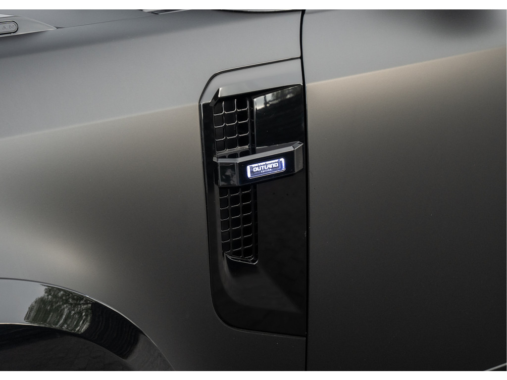 Land Rover Defender 110 P300e 110 X-Dynamic HSE - 18