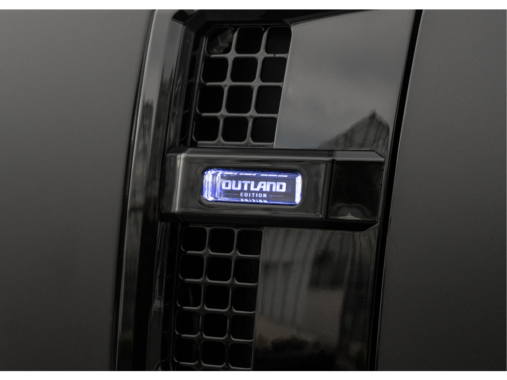 Land Rover Defender 110 P300e 110 X-Dynamic HSE - 22