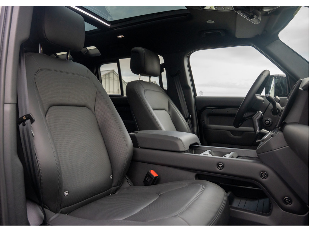 Land Rover Defender 110 P300e 110 X-Dynamic HSE - 25