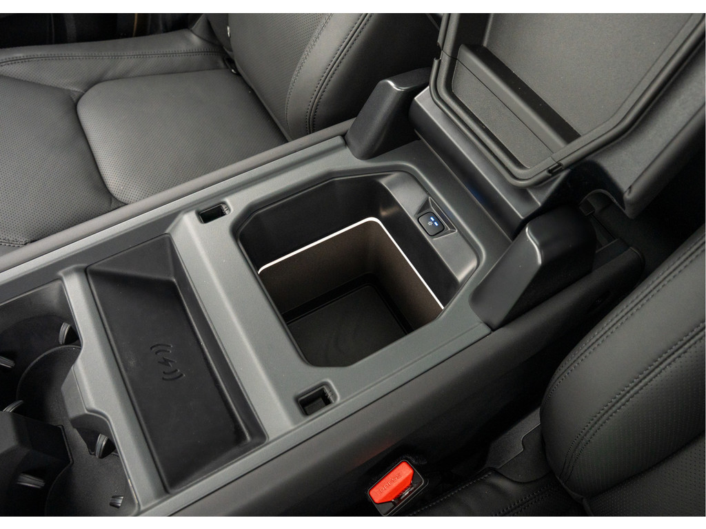 Land Rover Defender 110 P300e 110 X-Dynamic HSE - 30