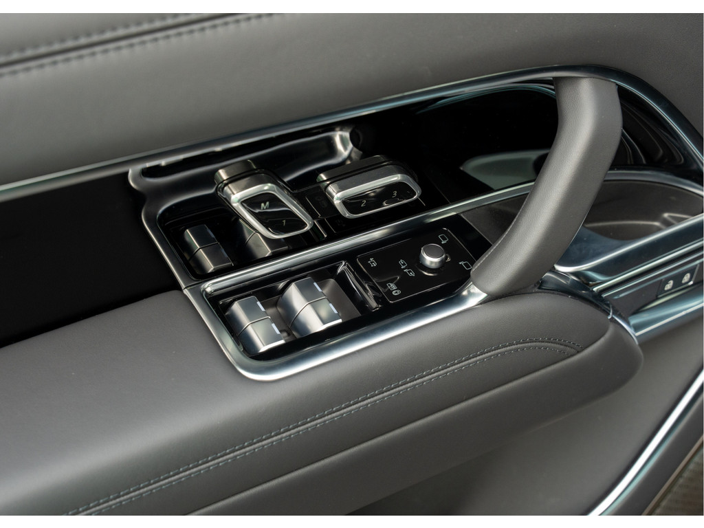 Land Rover Range Rover P550e Autobiography - 22