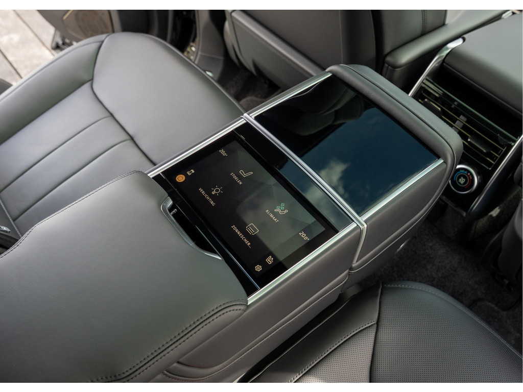 Land Rover Range Rover P550e Autobiography - 32