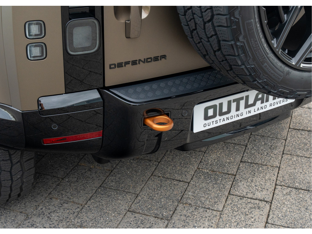 Land Rover Defender 110 P300e 110 X-Dynamic HSE - 2