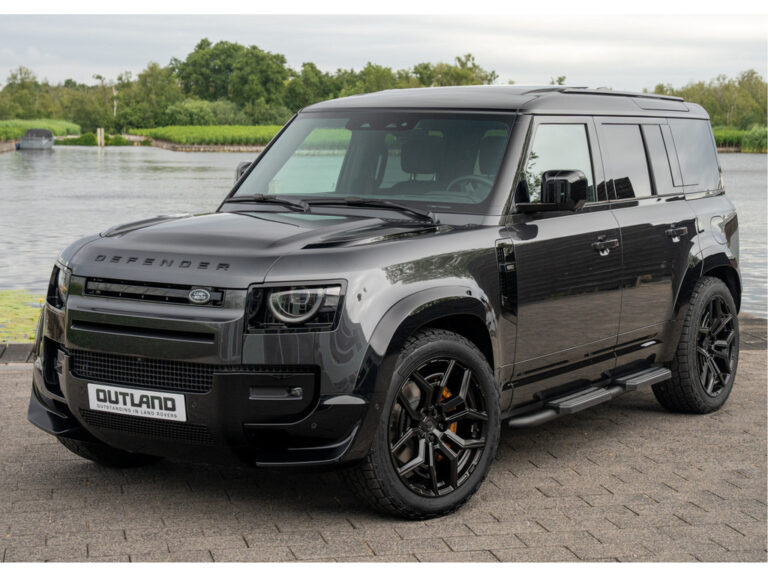 Land Rover Defender 110 P300e 110 X-Dynamic HSE