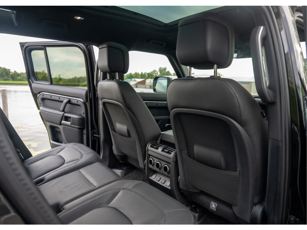 Land Rover Defender 110 P300e 110 X-Dynamic HSE - 25