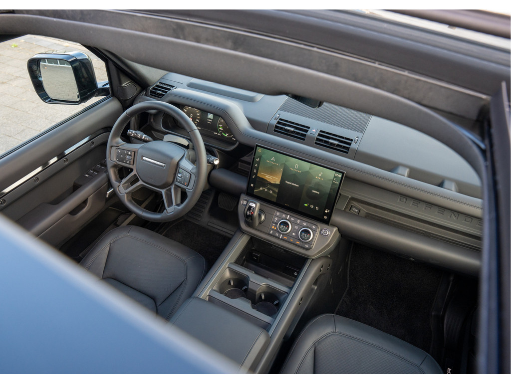 Land Rover Defender 110 P300e 110 X-Dynamic HSE - 27
