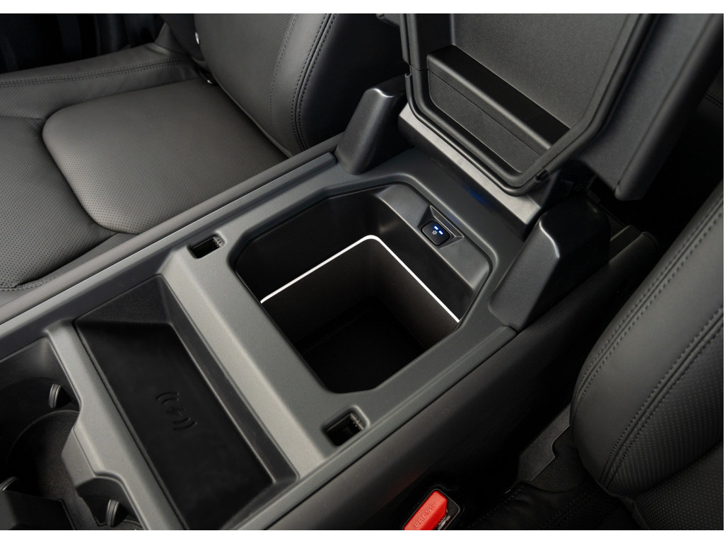 Land Rover Defender 110 P300e 110 X-Dynamic HSE - 33