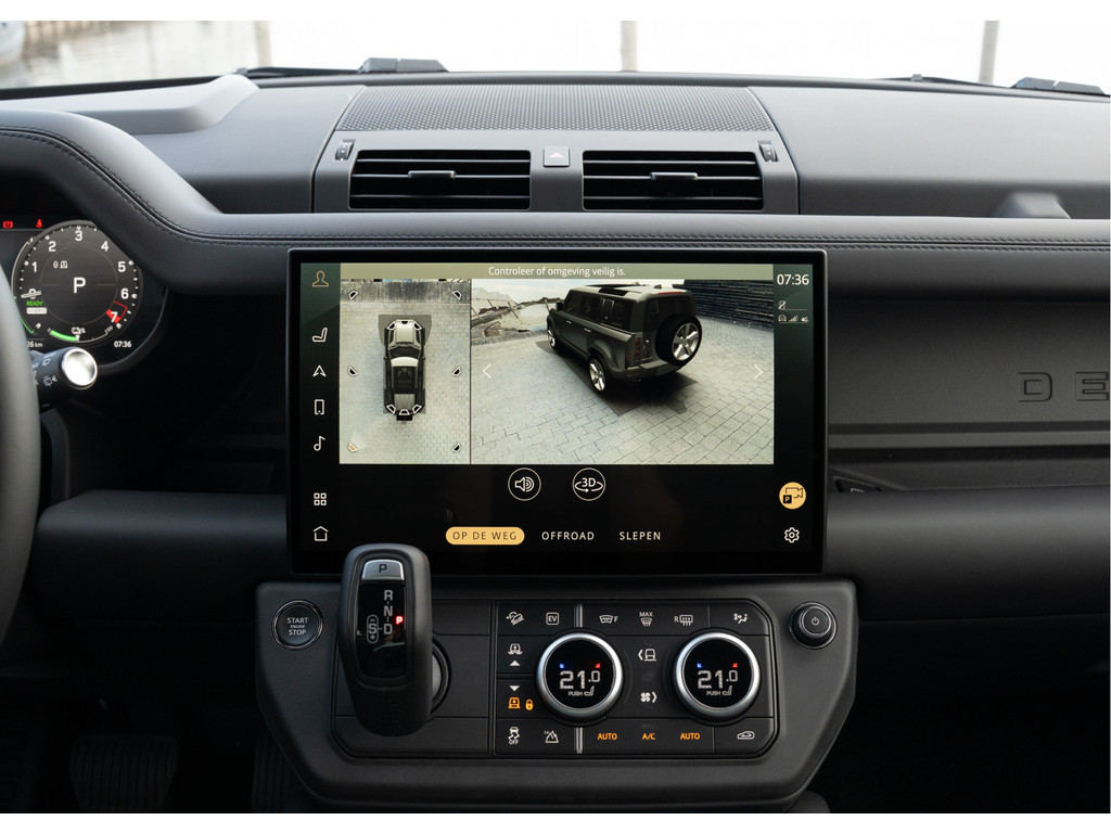 Land Rover Defender 110 P300e 110 X-Dynamic HSE - 44