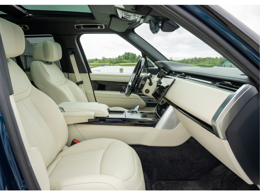 Land Rover Range Rover P550e Autobiography - 11