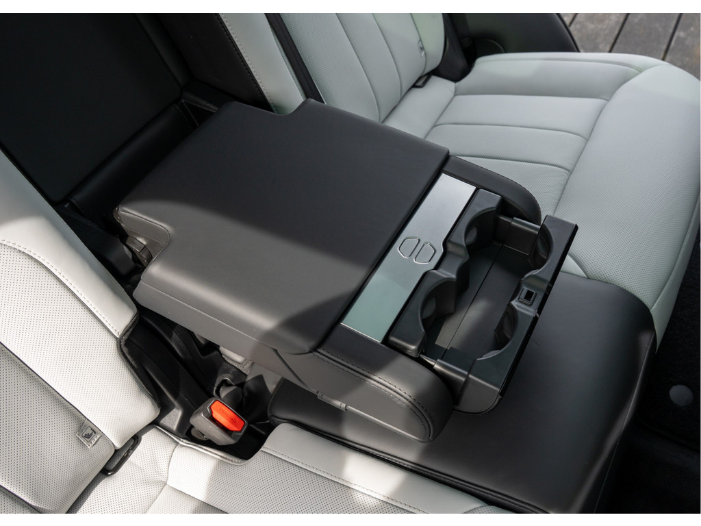 Land Rover Range Rover Sport P550e Autobiography - 27