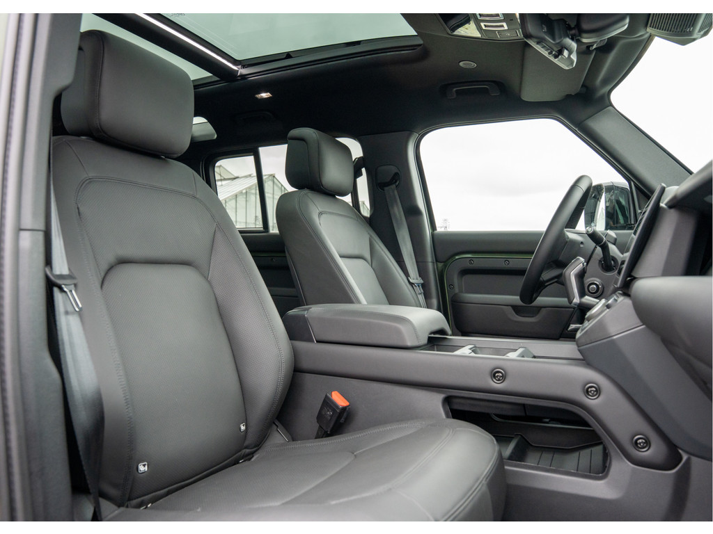 Land Rover Defender 110 P300e 110 X-Dynamic HSE - 19