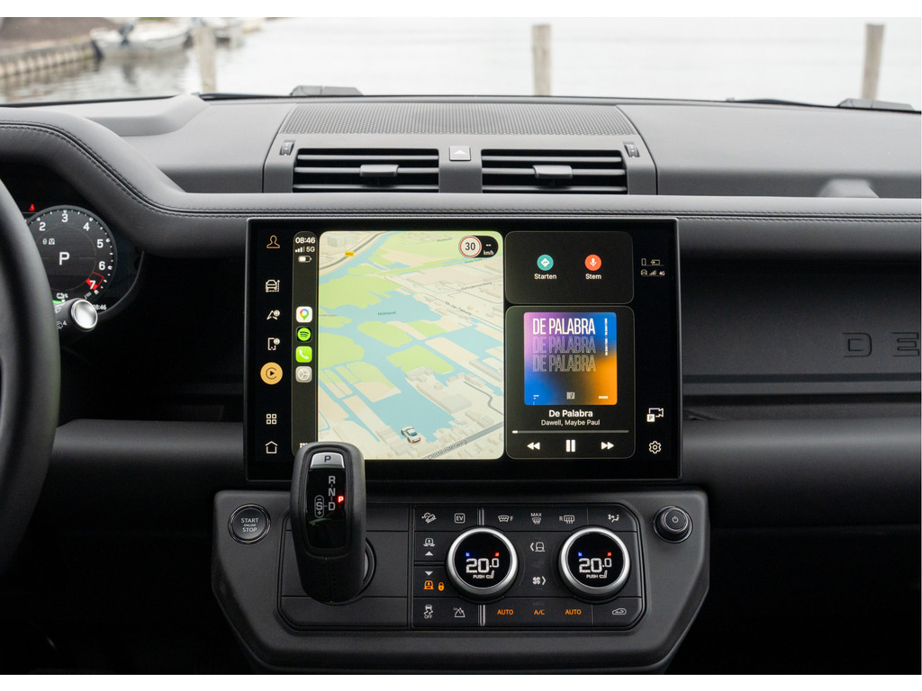 Land Rover Defender 110 P300e 110 X-Dynamic HSE - 40