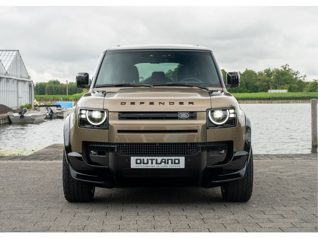 Land Rover Defender 110 P300e 110 X-Dynamic HSE - 43