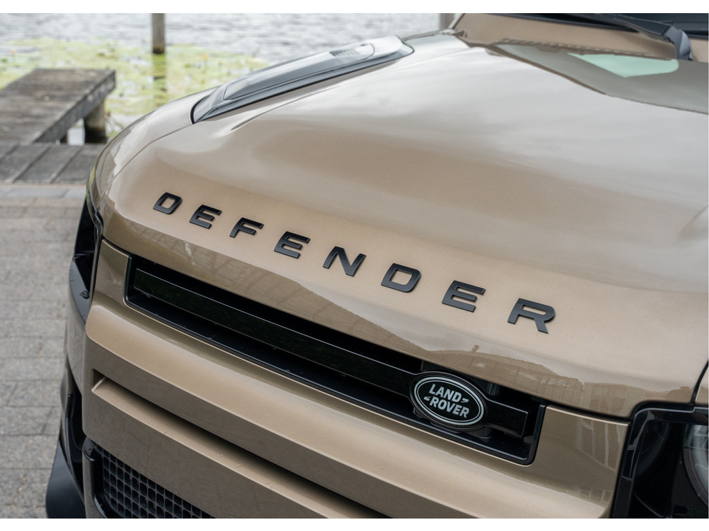 Land Rover Defender 110 P300e 110 X-Dynamic HSE - 47